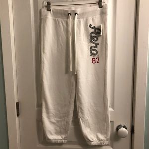 Aeropostale Aero white super soft cropped sweats